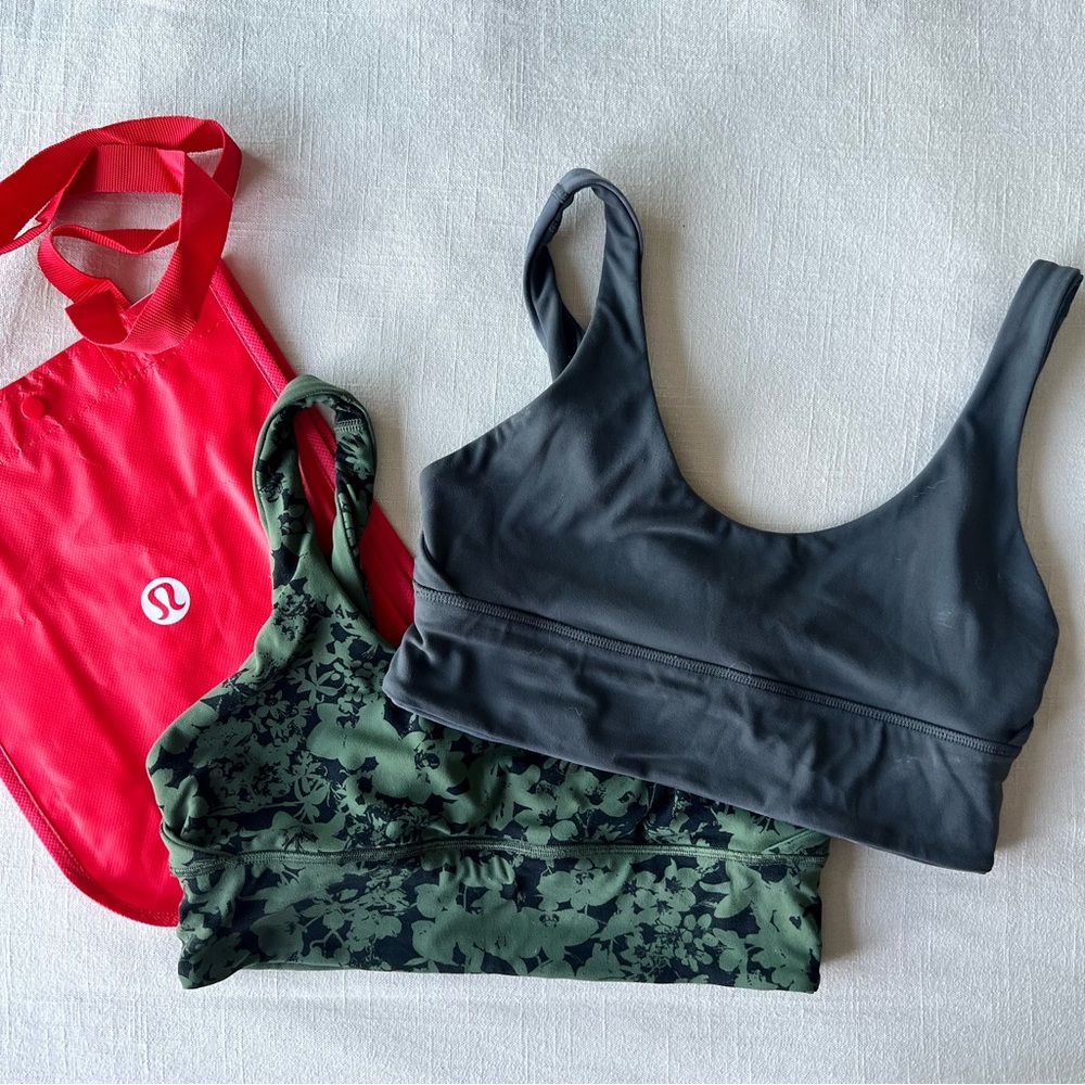 Lululemon reversible Sports Bra bundle  size 8